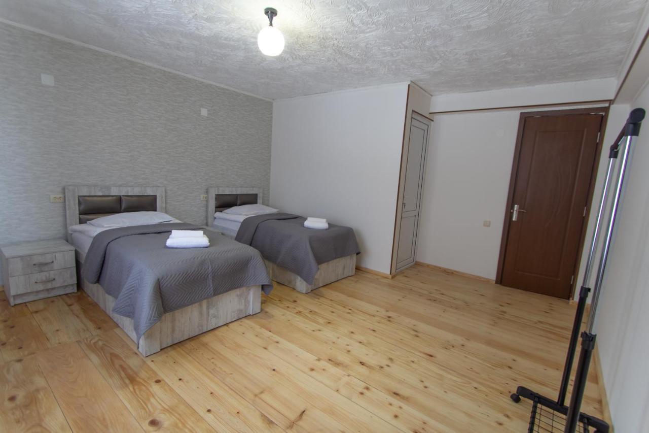 Katos Guesthouse Mestia Kültér fotó