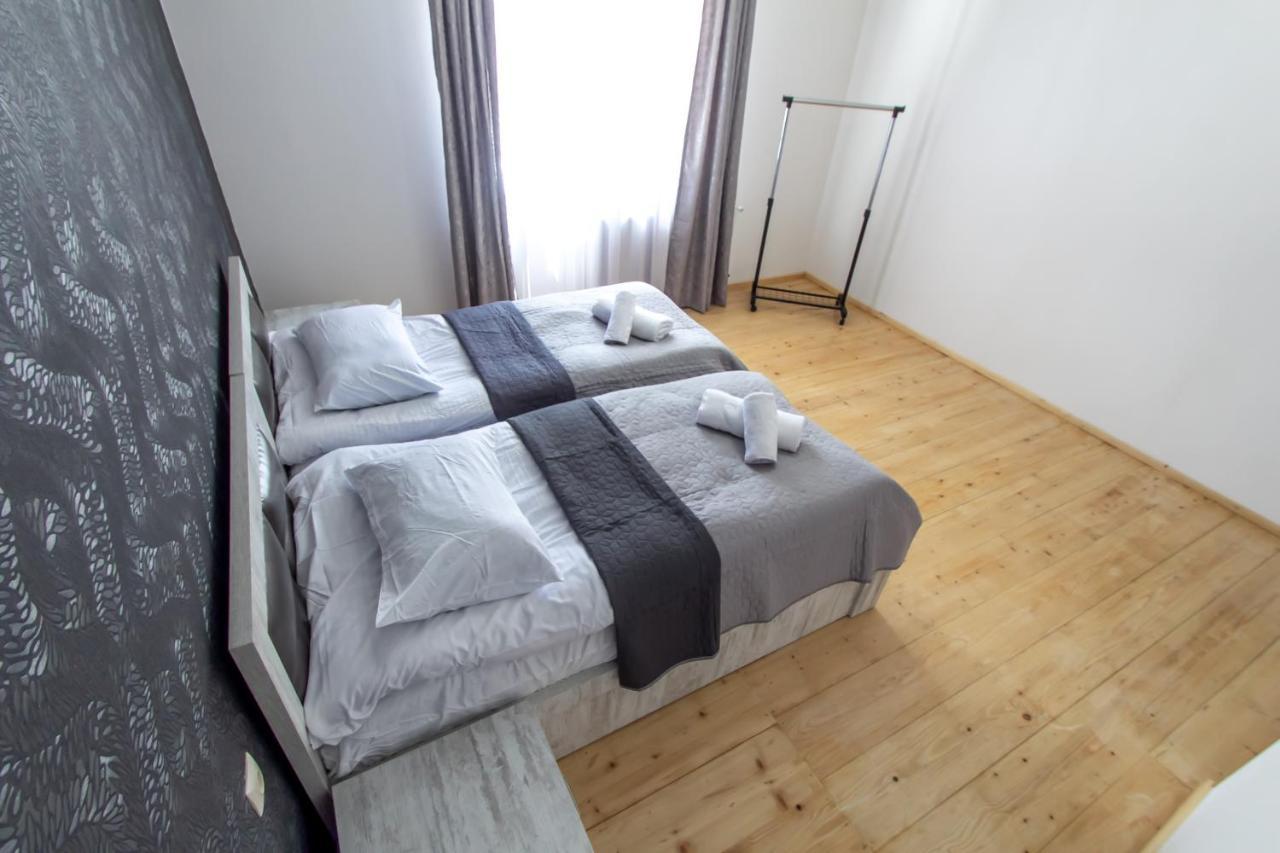 Katos Guesthouse Mestia Kültér fotó