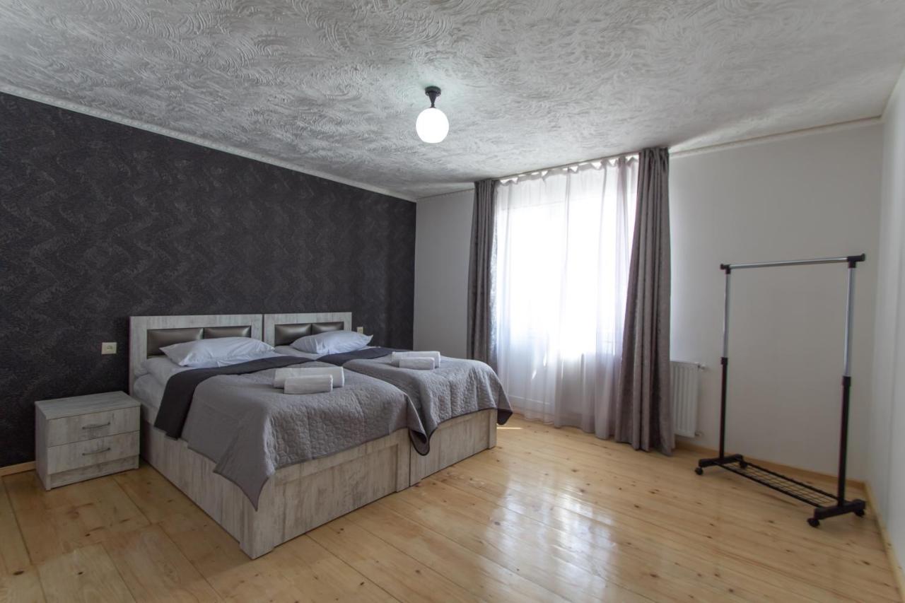 Katos Guesthouse Mestia Kültér fotó