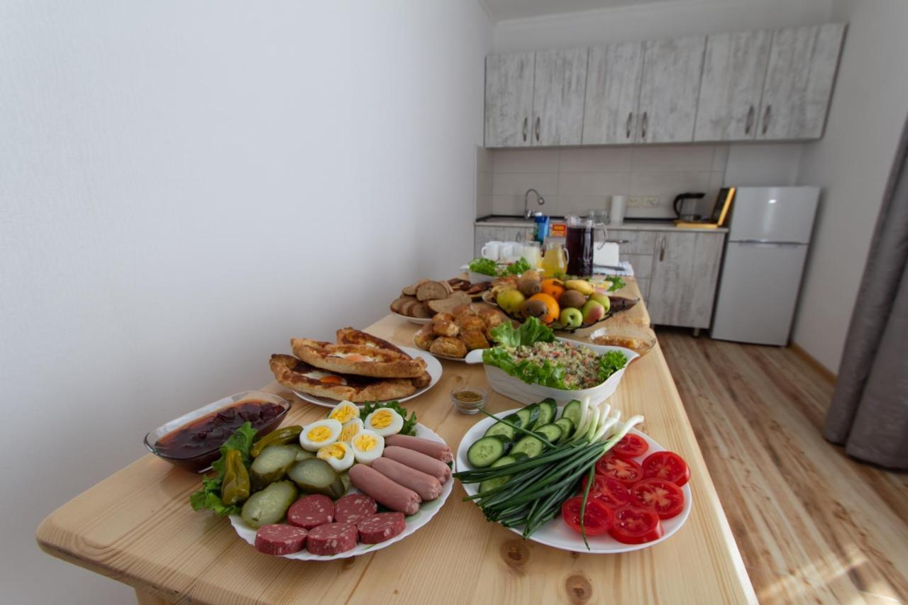 Katos Guesthouse Mestia Kültér fotó