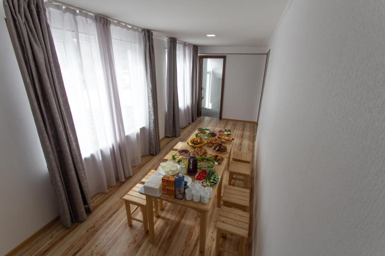 Katos Guesthouse Mestia Kültér fotó